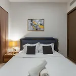 Neyazi Homes - Elegant 1Br Apartment In Grande, Downtown, Dubai