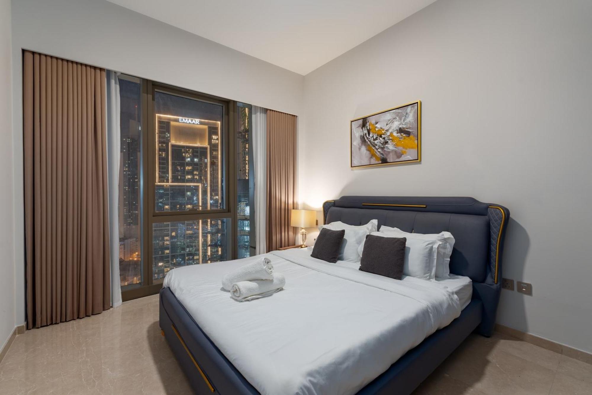 Neyazi Homes - Elegant 1br In Grande, Downtown,